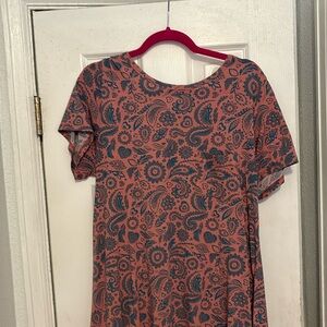 Retired hi lo Carly 95% poly 5% spandex . Great shape. Breast pocket . Pink/blue